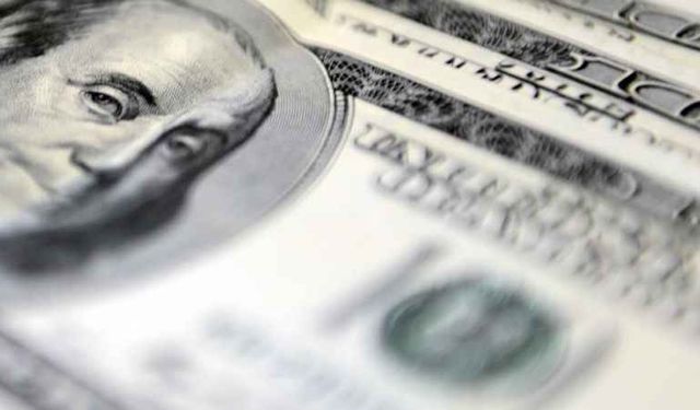 Dolar 43 TL’yi Aştı, Euro 50,5 Seviyesinde Güne Başladı